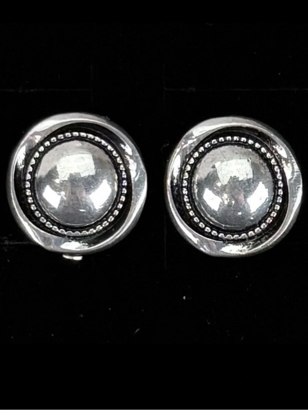 Vintage Silvertone round weighted clip on earrings